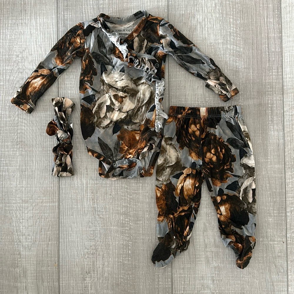 POSH PEANUT - Fall Floral Outfit with Matching Bow